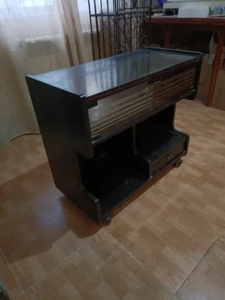 Mueble auxiliar madera y cristal