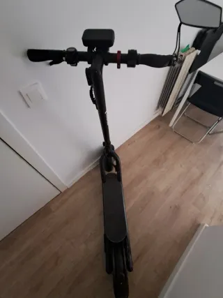 Patinete Eléctrico NAVEE N65I Negro