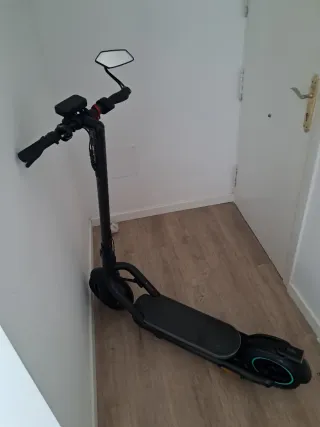 Patinete Eléctrico NAVEE N65I Negro