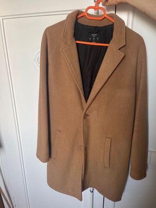 Abrigo Bershka Marrón Talla M