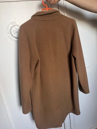 Abrigo Bershka Marrón Talla M