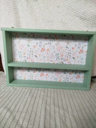 Estantería madera reciclada hecha a mano