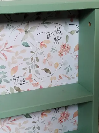 Estantería madera reciclada hecha a mano