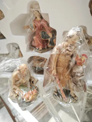 Belén con figuras 15 cm en tela y mármol una o sim