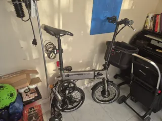 Bicicleta eléctrica urbana plegable