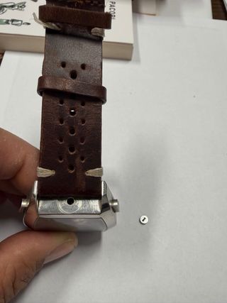 Orologio Ferrari con corona da rimontare