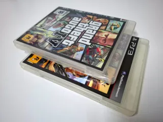 GTA IV y V PS3