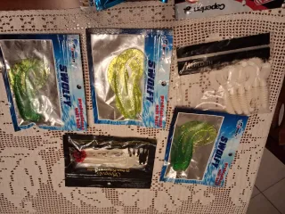 Lotto artificiali spinning pesca