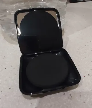 Caja vacía de polvo compacto con espejo