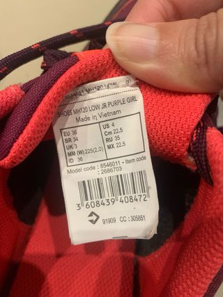 Botas montaña Decathlon Talla 36 sin usar