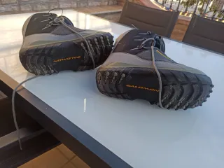 Botas Salomon Talla 43 - Negro/Gris