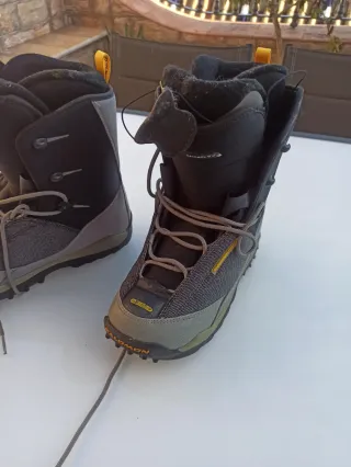 Botas Salomon Talla 43 - Negro/Gris