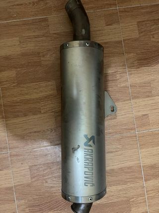 Escape Akrapovic BMW