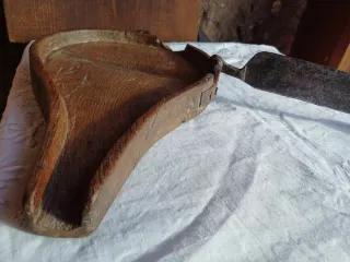 Cortador de chocolate antiguo de madera