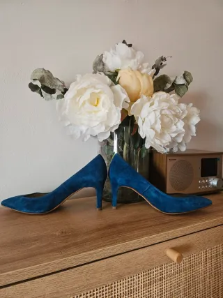 Zapatos de tacón Gloria Ortiz azules