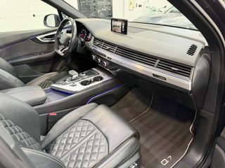 AUDI  Q7 BLACKLINE FULL