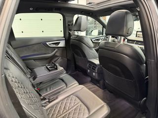 AUDI  Q7 BLACKLINE FULL