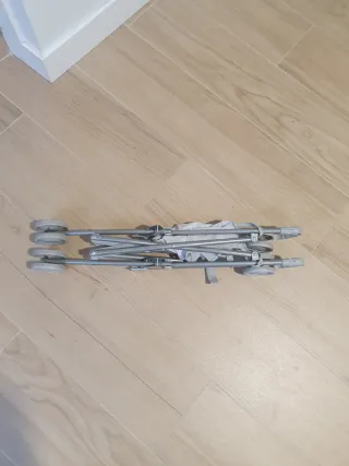 Sillita de juguete para paseo