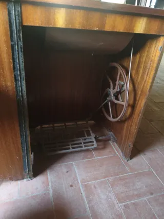 Máquina de coser antigua Stinger