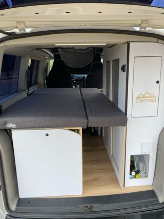 Volkswagen Caravelle tredline corto camperizada