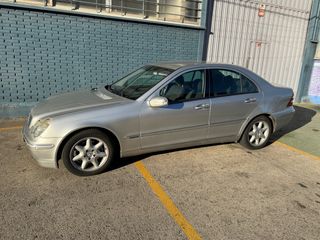Mercedes-Benz Clase C 2003