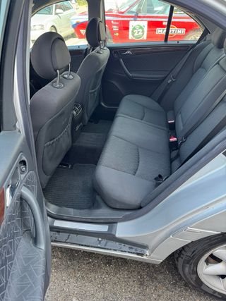 Mercedes-Benz Clase C 2003