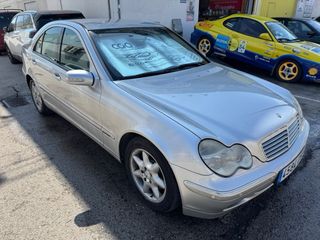 Mercedes-Benz Clase C 2003