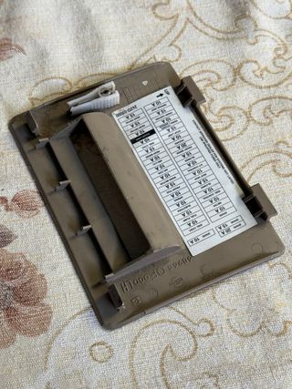 tapa fusible Nissan Terrano 68964-0D000