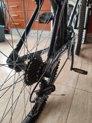 Bicicleta B-Pro M100 + casco. Ideal Regalo Navidad