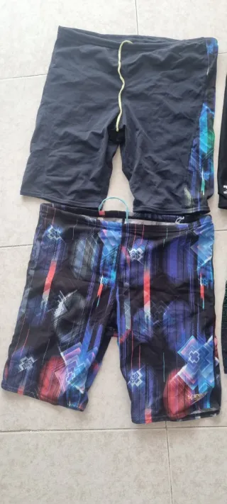 Lote 4 bañadores Speedo Talla M