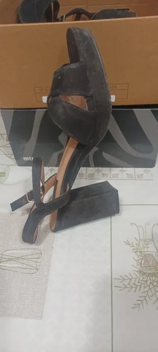 Zapatos de tacón negros