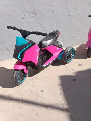 Moto Eléctrica Infantil Rosa y Negra