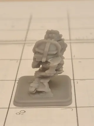 Miniatura Scheletro di Nano con Martello