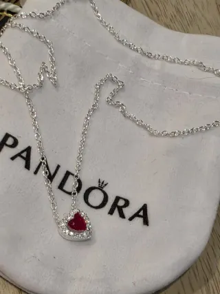 Collar Pandora Corazón Rojo y Plata