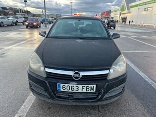Opel Astra 2006. disponible febrero/marzo