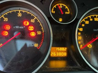 Opel Astra 2006. disponible febrero/marzo