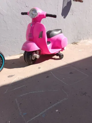Moto eléctrica infantil rosa