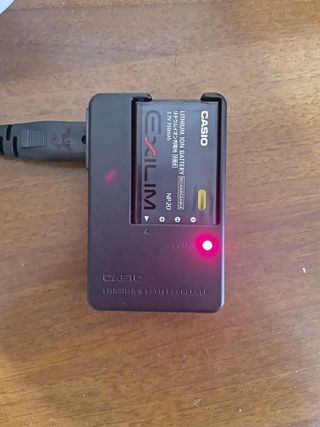 Caricabatterie Casio Exilim EX-Z75