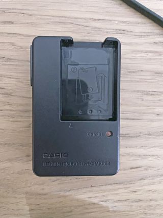 Caricabatterie Casio Exilim EX-Z75