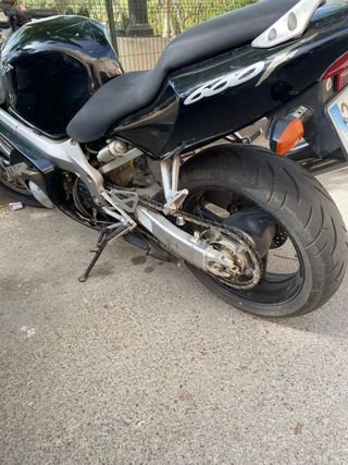Honda CBR 600 F4i Negra