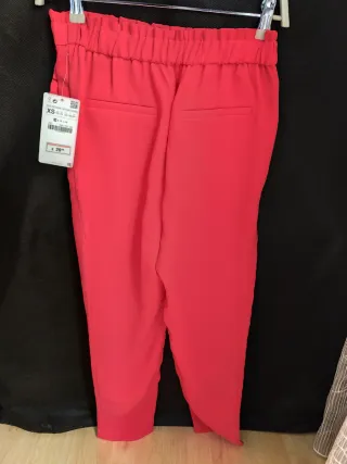 Pantalón Zara señora color rosa fucsia XS
