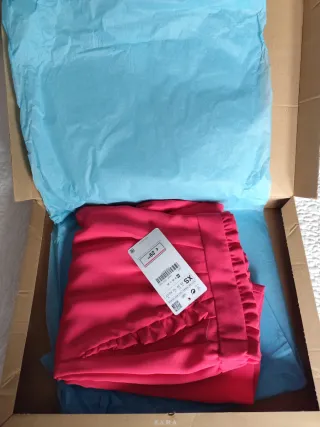 Pantalón Zara señora color rosa fucsia XS