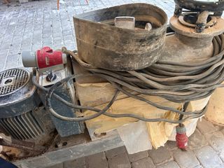 Pulidora de suelo satélite trifásica