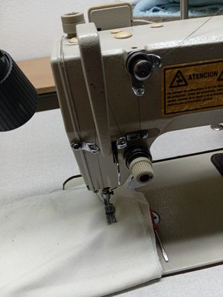 Maquina de coser Plana Sunstar