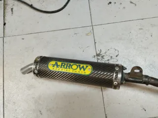 Tubo Escape Arrow para motor AM6