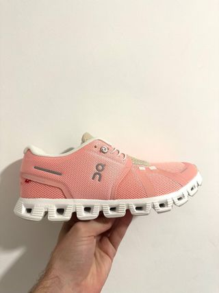 On Running Cloud Coral Sneakers