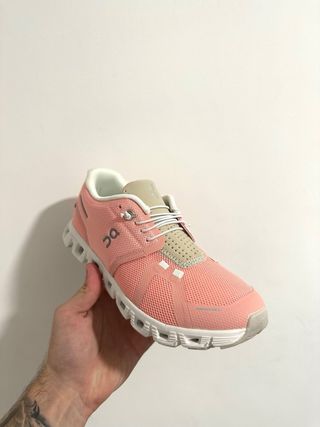 On Running Cloud Coral Sneakers