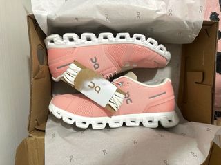 On Running Cloud Coral Sneakers