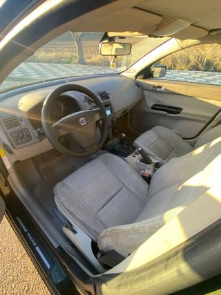 Volvo S40 2005