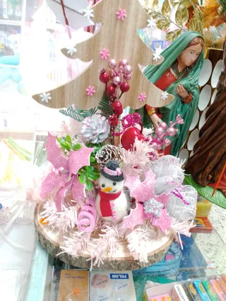 Centro de Navidad árbol madera y muñeco nieve